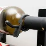 attaches à bouteilles